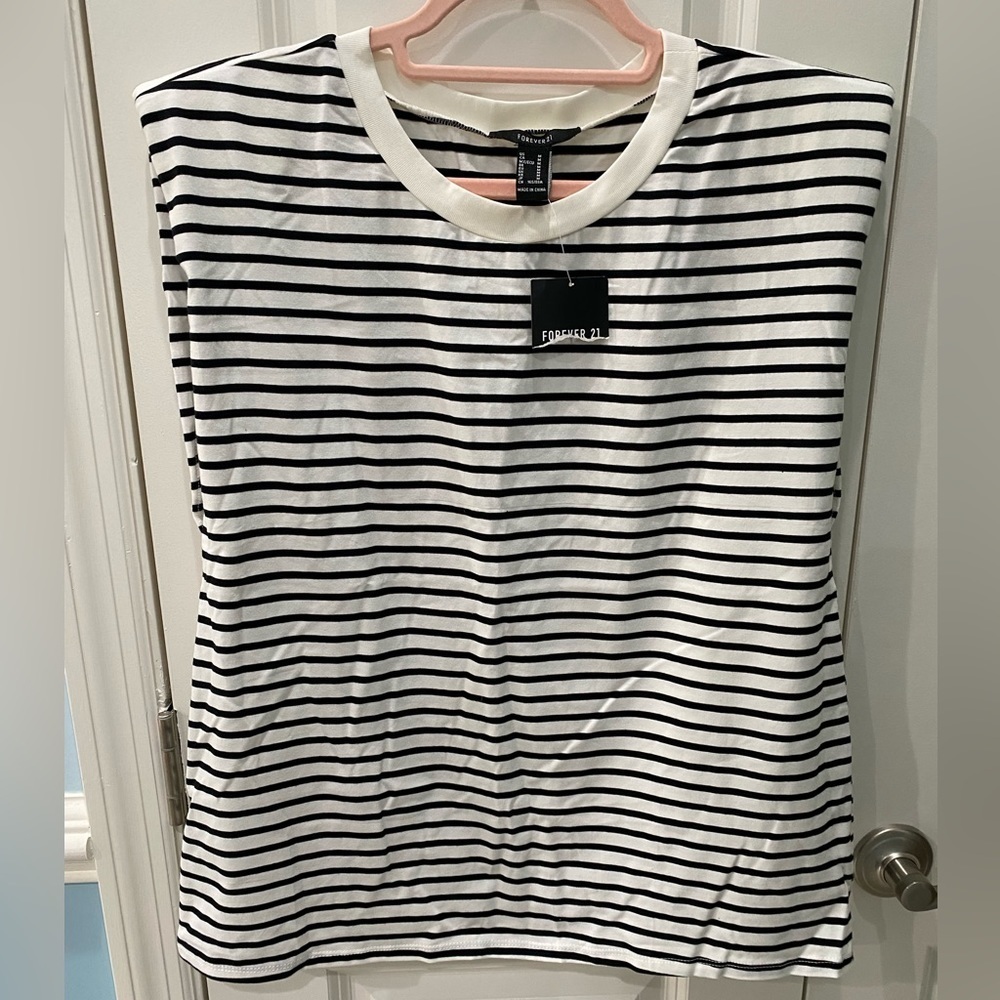 NWT FOREVER 21 Cap Sleeve Black/White Striped Shirt - Size M